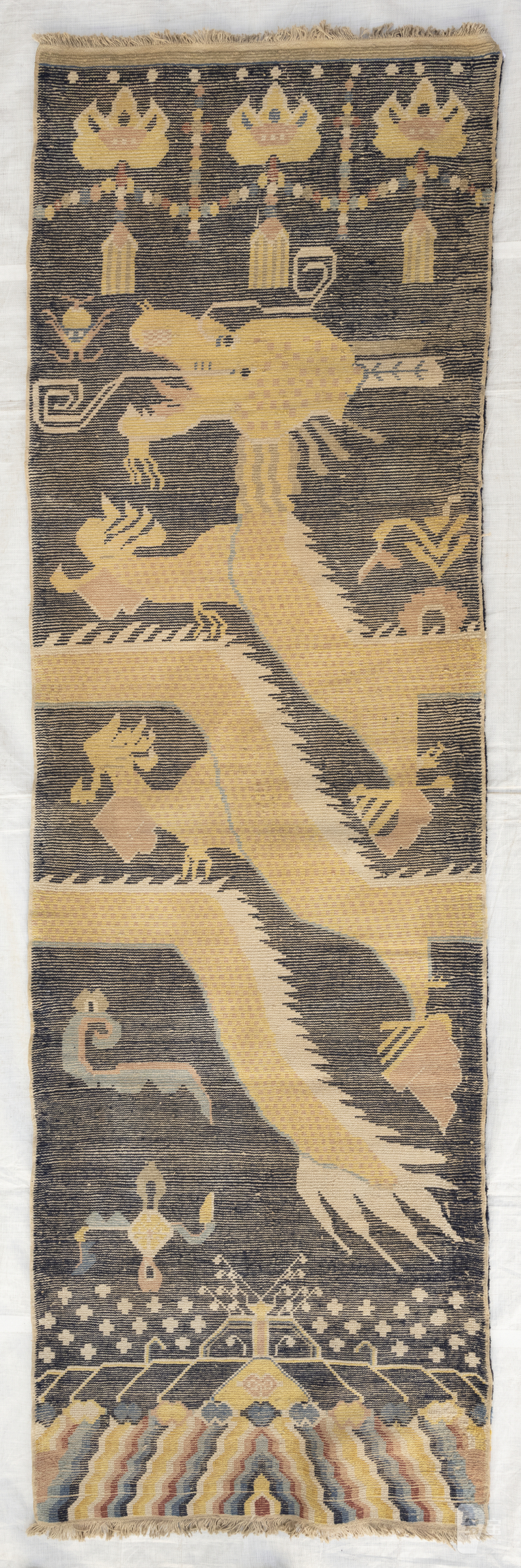 A pillar rug - 图6
